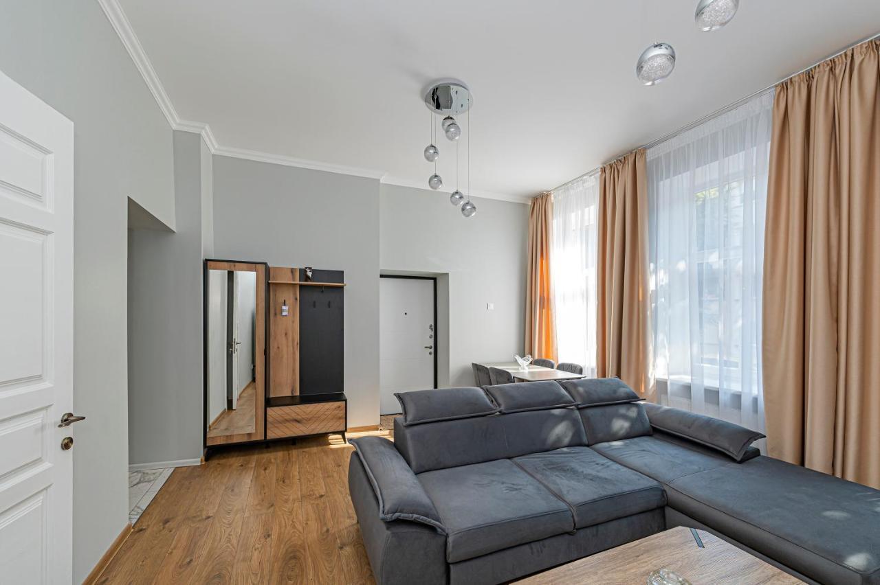 Huoneisto Prestigious Center With Free Parking By Polo *